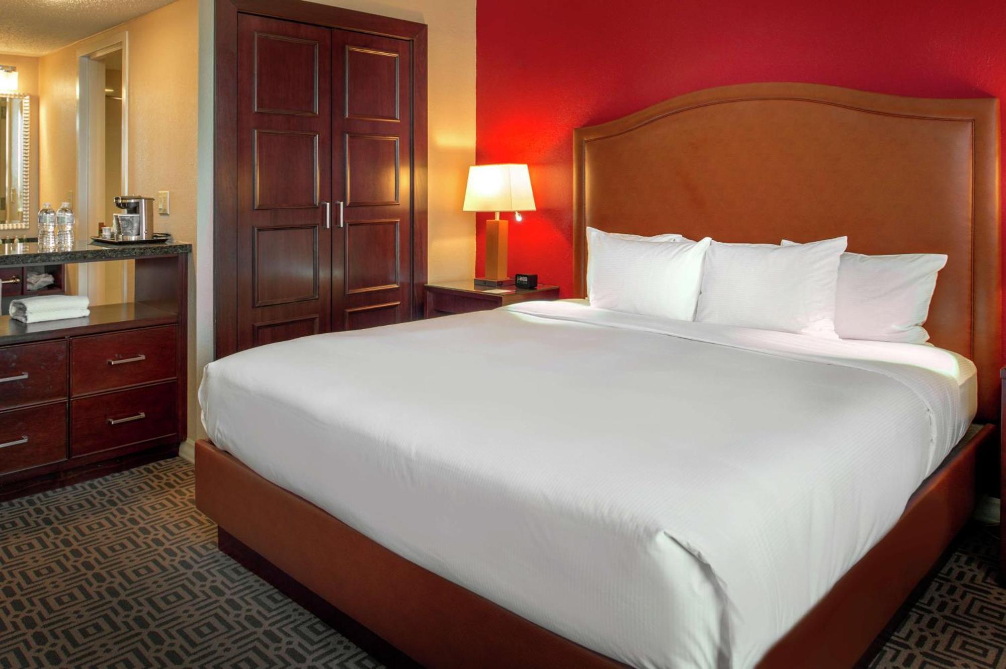 Doubletree By Hilton Hotel St. Louis - צ'סטרפילד מראה חיצוני תמונה