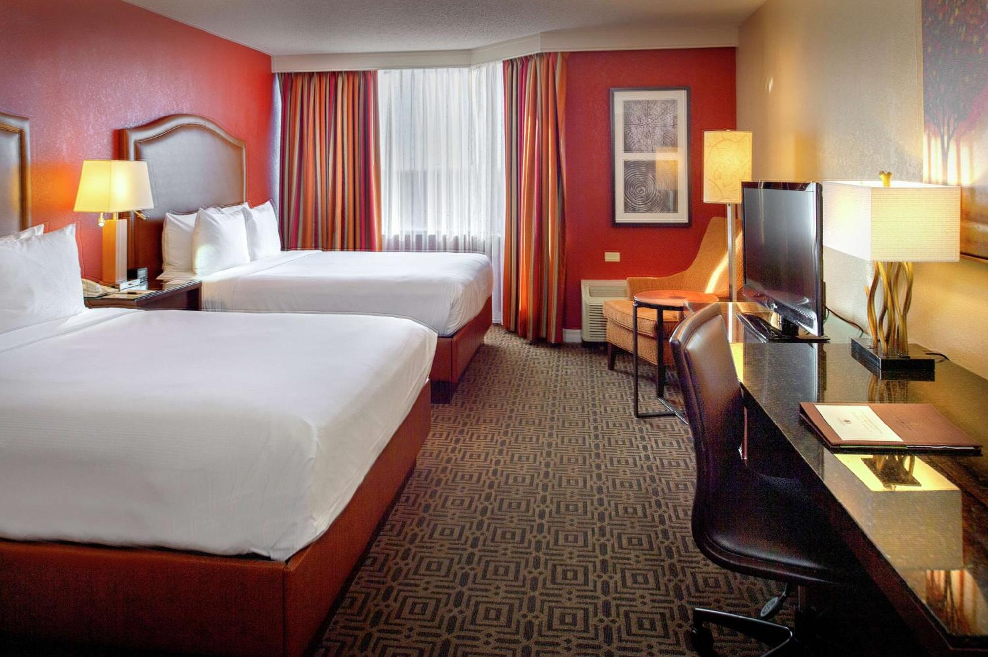 Doubletree By Hilton Hotel St. Louis - צ'סטרפילד מראה חיצוני תמונה