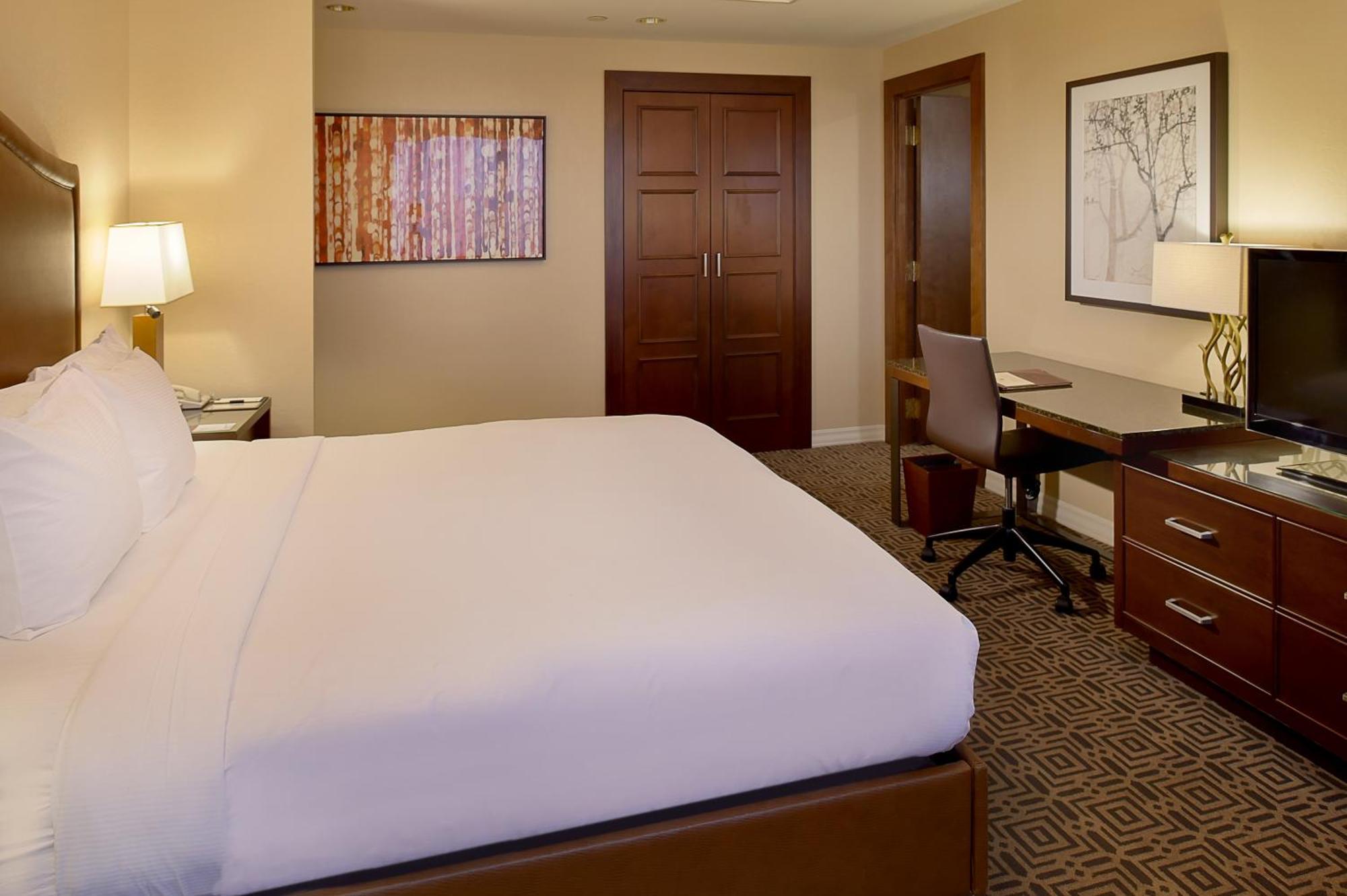 Doubletree By Hilton Hotel St. Louis - צ'סטרפילד מראה חיצוני תמונה